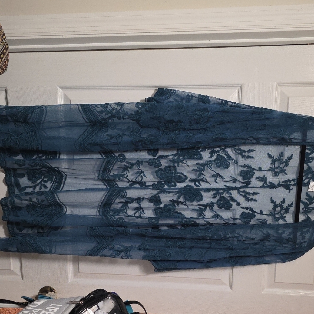 Source Unknown Blue Lace Kimono